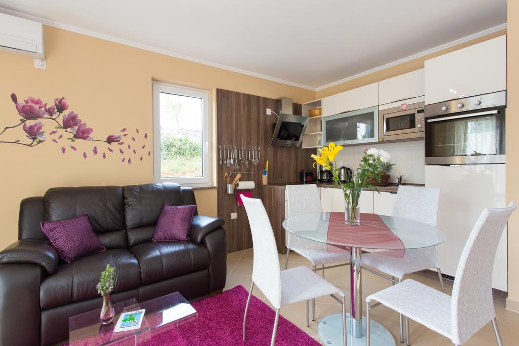 Apartment Soni A4 Кърк Екстериор снимка